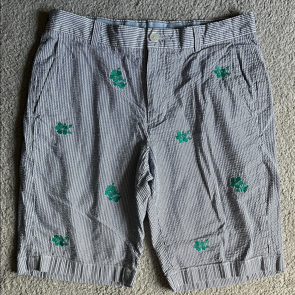 Brooks BrothersFlat Front Shorts w Flowers